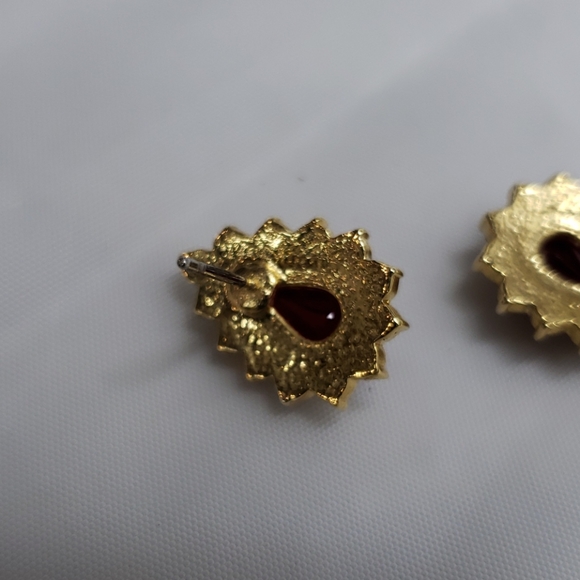 Red Ruby style earrings - Picture 5 of 5